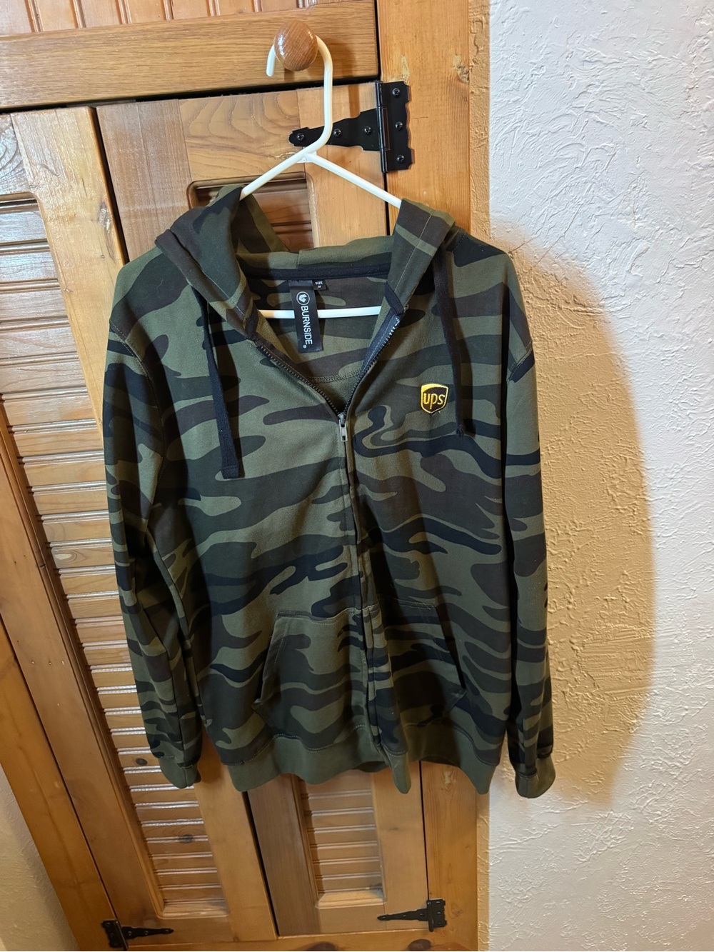 UPS Camo Zip-Up Hoodie in Olive Green